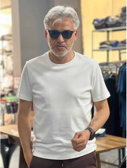 9186-Lora Piano Beyaz Basic Tshirt
