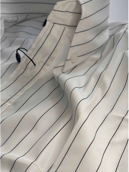 9225-Briva Beyaz Siyah Çizgili Dik Yaka Düğmeli Pamuk Saten Slim Fit Gömlek