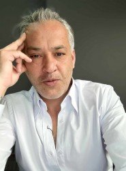 9227-Briva Beyaz Dik Yaka Gizli Düğme Slim Fit Gömlek