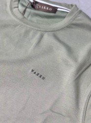 9250-VK Yeşil Metal Logo Modal Kumaş Basic Tshirt