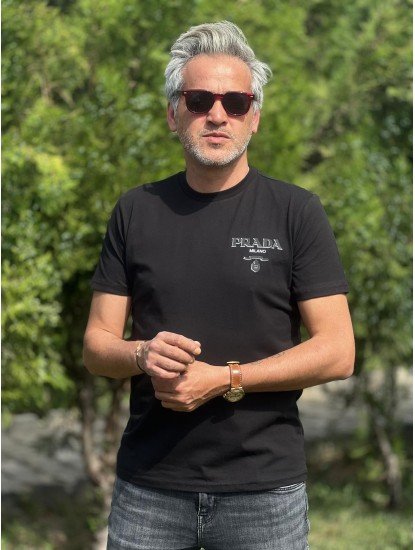 12309-PRD Önde Baskılı Siyah Bisiklet Yaka Tshirt