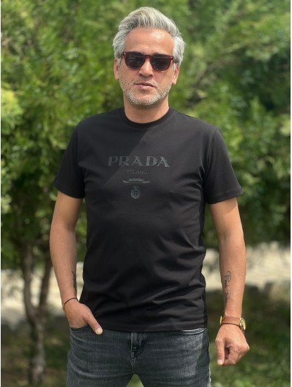 12310-PRD Önde Büyük Baskılı Siyah Bisiklet Yaka Tshirt
