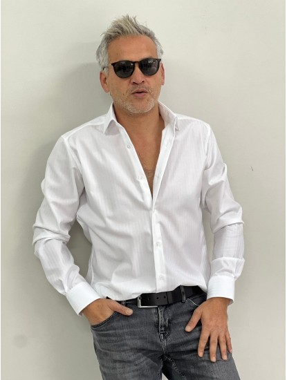 2759- Rotchill Non Iron Beyaz Kendinden Çizgili Ütü İstemeyen Regular Fit Gömlek