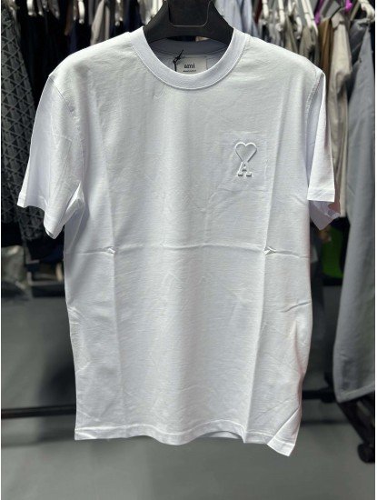 8632- Ami Beyaz Kabartma Kalp Logolu Tshirt