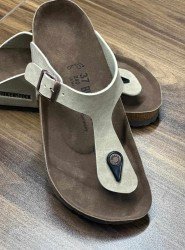 8731- Birkenstock Krem Parmak Arası Kadın Terlik