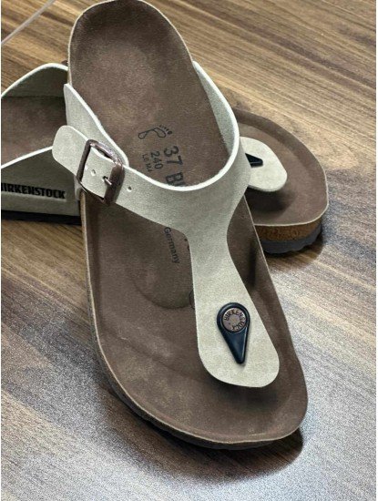 8731- Birkenstock Krem Parmak Arası Kadın Terlik