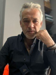 8977-Briva Mat Siyah Comfort Fit Gömlek