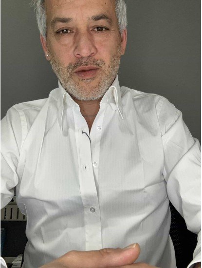 9121-Briva Beyaz Kendinden Desenli Gizli Düğmeli Gömlek